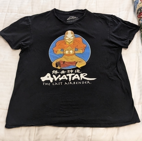 Avatar the last Airbender graphic tee size Large - Picture 3 of 6